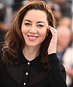 Aubrey Plaza Online