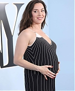 Aubrey Plaza Online