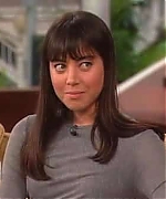 Aubrey Plaza Online